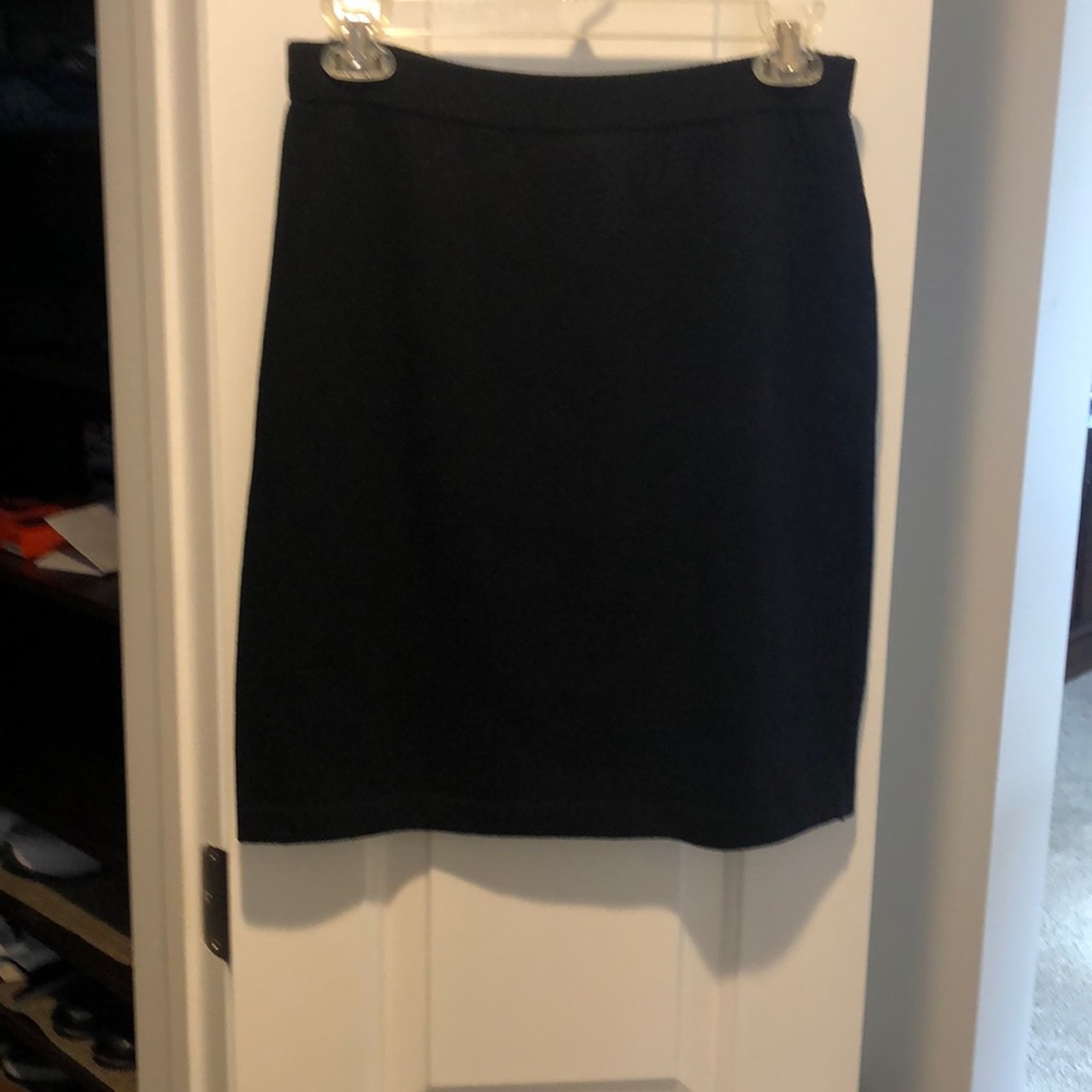 ST. JOHN KNIT SKIRT